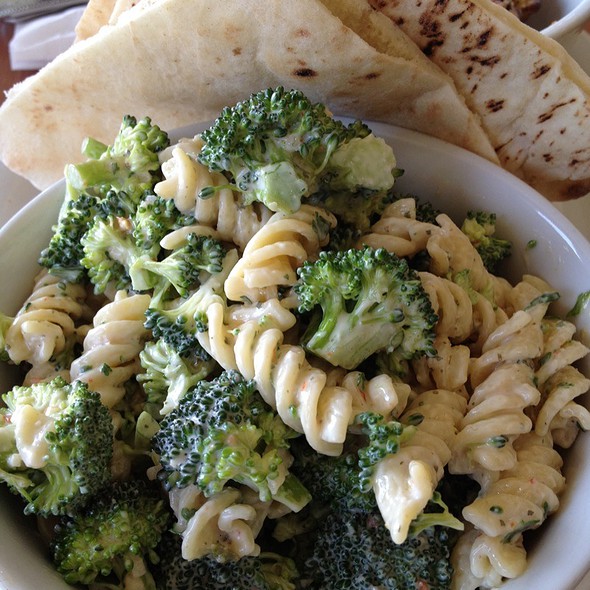 California Chicken Cafe Broccoli Pasta Salad